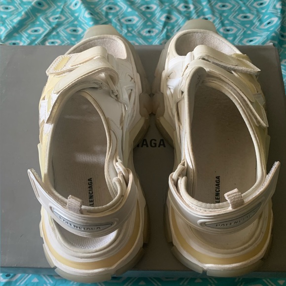 Balenciaga Track Sandal - Picture 7 of 11